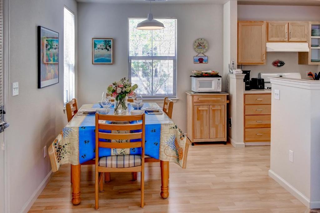 Serene Bungalow-Style Home In Point Reyes Station! エクステリア 写真