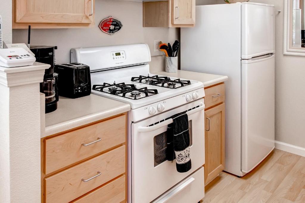 Serene Bungalow-Style Home In Point Reyes Station! エクステリア 写真